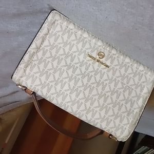 Michael Kors small purse